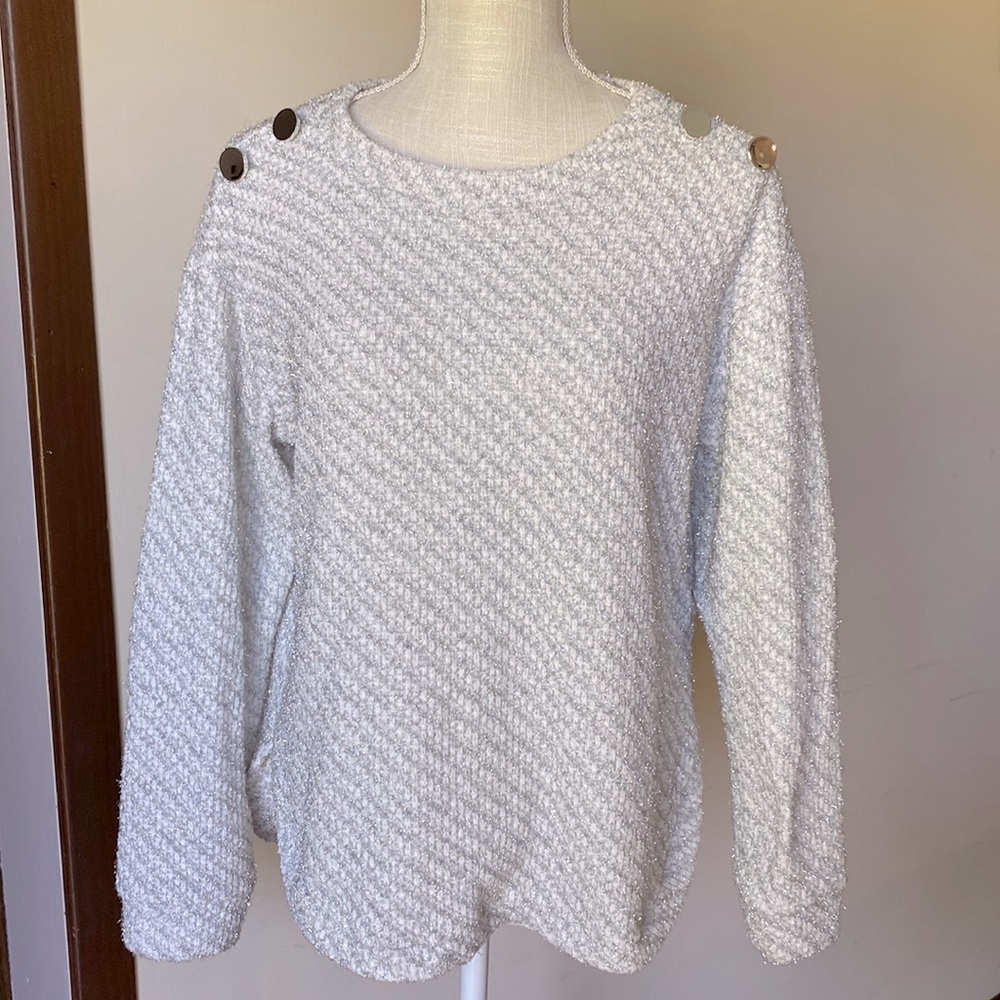 JohnPaulRichard women’s basket wave white silver shine sweater pullover size M